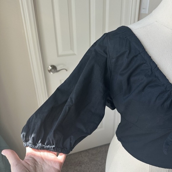 Abercrombie & Fitch Puff Sleeve‎ Crop Small Black Tie Front Cottage Peasant Top - Picture 3 of 7